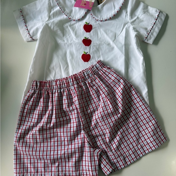 Kids White and Red Apple Appliqué Top and Plaid Short Matching Set - Picture 1 of 7